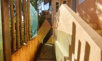 Imagem 3: Jardim Santo Antônio - Excelente Casa c/ 04 qts, 03 Wc's e Churrasqueira