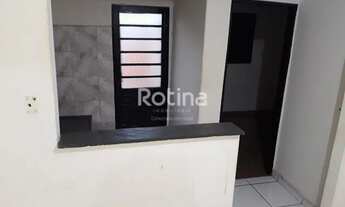 Imagem 6: Casa para aluguel, 3 quartos, 1 suíte, 1 vaga, Cidade Jardim - Uberlândia/MG