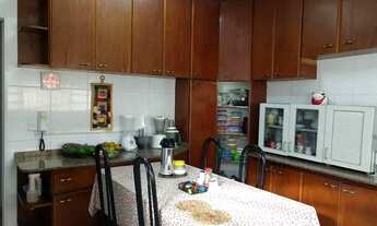 Imagem 4: Casa para venda tem 200 metros quadrados com 3 quartos em Dos Casa - São Bernardo do Campo