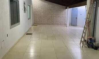 Imagem 10: Rua 1 da Vicente Pires, casa de 3 qts, lote de 800m com 40 de frnete, duas frente