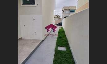 Imagem 2: Sobrado para Venda em Palhoça, ARIRIÚ, 2 dormitórios, 2 banheiros, 2 vagas