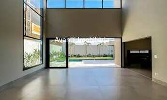 Imagem 7: Luxuoso Sobrado à venda no Condomínio Villa dos Ipês com 4 suítes sendo 3 com closet