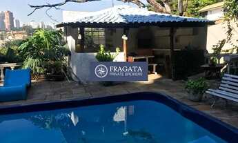 Imagem 7: Casa à venda no Bairro do Pacaembu, com 3 quartos, 891m² de terreno e 300m² de construção