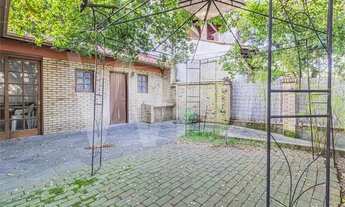 Imagem 6: Casa com 3 dormitórios, com uma suíte master na Av Guaíba no Bairro Ipanema