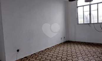 Imagem 5: Apartamento de frente, sol da manhã [VP