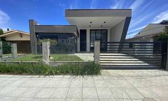 Imagem: Casa de 4 dormitórios à Venda - Xangri-lá