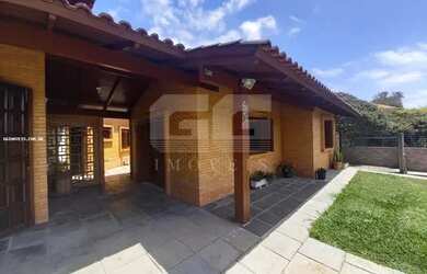 Imagem 3: Casa com 4 dormitórios para Venda no Centro em Balneário Pinhal