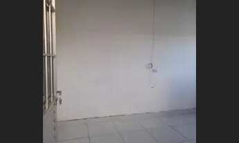 Imagem: Kitnet na Caxangá com água e luz incluso