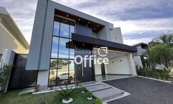 Imagem 3: Casa com 3 suítes à venda por R$ 1.300.000 - Condomínio Residencial Gaudí - Anápolis/GO