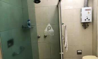 Imagem 6: Apartamento lindo com 2 quartos e vista lateral mar