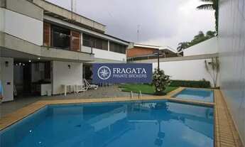 Imagem 2: Confortável casa com 5 dormitórios no Alto de Pinheiros