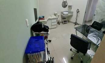 Imagem 6: Prédio Comercial na Avenida Tropical 90m2 frente Terminal do Garavelo