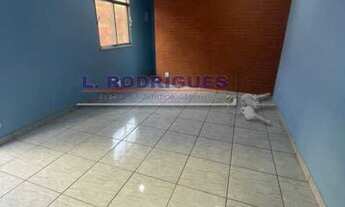 Imagem 2: Excelente casa tríplex na rua Porto Valter !