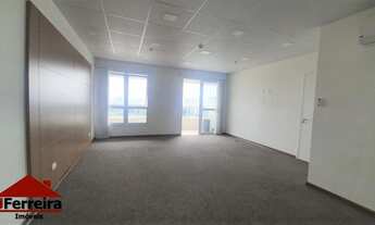 Imagem 3: BARRA FUNDA - 172m², 4 vagas, andar alto, pronta para uso