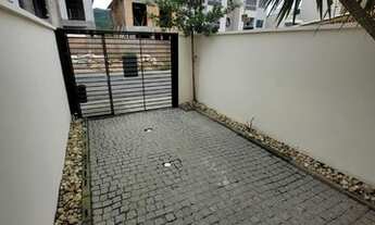 Imagem 3: Sobrado semi mobiliado com 2 dormitórios no Rio Pequeno - Camboriú