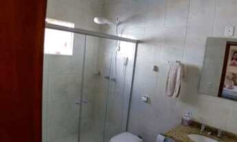 Imagem 5: Casa para venda tem 250 metros quadrados com 3 quartos em Embaré - Santos - SP