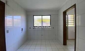 Imagem 6: Apartamento 01dormitório amplo com sacada, churrasqueira e garagem