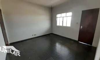 Imagem 2: Apartamento com 3 dormitórios para alugar, 105 m² por R$ 985,00/mês - Eucaliptal - Volta R