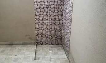 Imagem 4: VENDO CASA NA RUA DA AMENDOEIRA REFORMADA