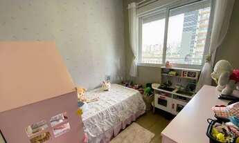 Imagem 6: Apartamento com piso laminado, sala ampla para 2 ambientes, 3 dormitórios (1 Suíte), 2 ban