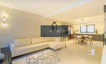 Imagem 2: Sobrado mobiliado em condomínio Água Verde