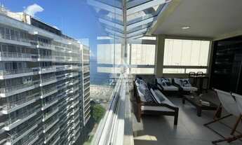 Imagem 3: Vista mar, salão, 7 quartos sendo 4 suítes, lavabo, DCE, 2 vgs escrituradas