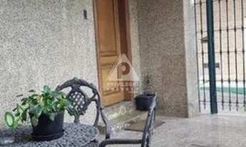 Imagem 2: Casa triplex, 3 quartos/ 2 suítes, vaga em box/ corpo da casa