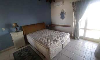 Imagem 2: Casa deslumbrante com 5 quartos, piscina aquecida e amplo pátio em Xangri-lá