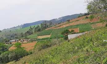 Imagem 2: Terreno com Cachoeira dentro do residencial!!!