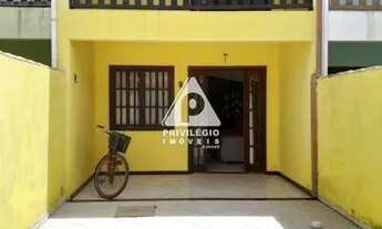 Imagem: Casa de Vila à venda, 2 quartos, Unamar