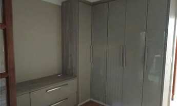 Imagem 6: Lindo sobrado com moveis planejados na cozinha, sala