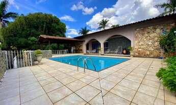 Imagem 2: Casa para aluguel, 5 quartos, 3 suítes, 10 vagas, São Luiz - Belo Horizonte/MG