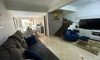 Imagem: Casa à venda 4 Quartos, 2 Vagas, 120M²