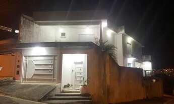 Imagem 7: Casa de condomínio sobrado para venda possui 200 metros quadrados com 3 quartos