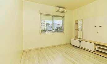 Imagem 2: PORTO ALEGRE - Apartamento Padrão - Partenon