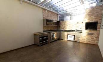 Imagem 2: Apartamento para aluguel possui 234 metros quadrados com 3 quartos em Santo Inácio - Curit