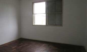 Imagem 4: Apartamento no Bairro Higienópolis com 50 m², 2 dormitórios, sala de estar, cozinha, banhe