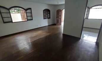 Imagem: Casa filé nos Cavaleiros c/ 4qts, send