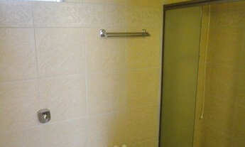 Imagem 4: Apartamento 2 quartos com suíte e dependência próx á Praia!