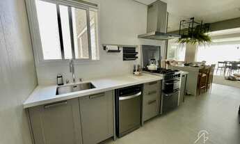 Imagem 2: Apartamento pronto para morar recém reformado e finamente decorado, 3 suítes em,condomínio