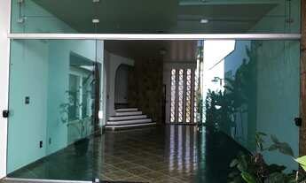 Imagem: Sobrado para venda tem 430 metros quadrados