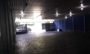 Imagem 6: Aluga-se Galpão / depósito com 5 vagas na garagem