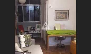 Imagem 2: Laranjeiras Sebastião de Lacerda excelente 2 quartos 2 banheiros cozinha americana reforma