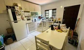 Imagem: Sobrado reformado com 03 dormitórios, sendo