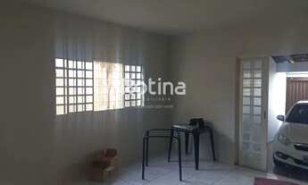 Imagem 3: Casa para aluguel, 2 quartos, 2 suítes, 2 vagas, Presidente Roosevelt - Uberlândia/MG