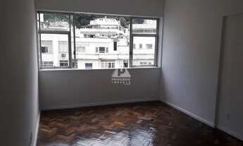 Imagem 2: Siqueira Campos junto metrô excelente apartamento 77m2 sala 2 quartos dependência revertid