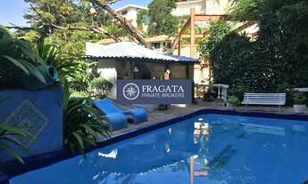 Imagem: Casa à venda no Bairro do Pacaembu, com