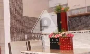 Imagem 5: Flat original 2 quartos dividido em 2 apartamentos em Copacabana - RJ