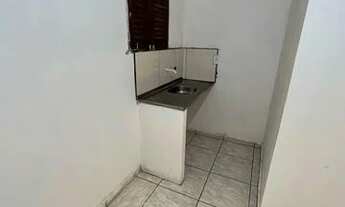 Imagem 2: Casinhas na ilha do bispo (leia a descrição