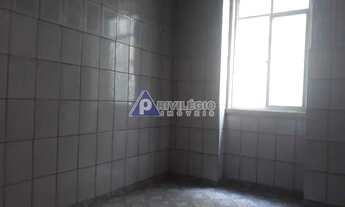 Imagem 6: Excelente terreno com três casas, disponível para venda na Privilégio Imóveis